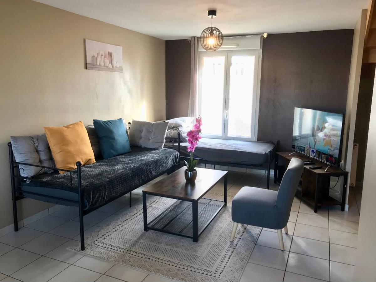 Agreable Maison Proche Gare Avec Parking Gratuit Le Mans Zewnętrze zdjęcie